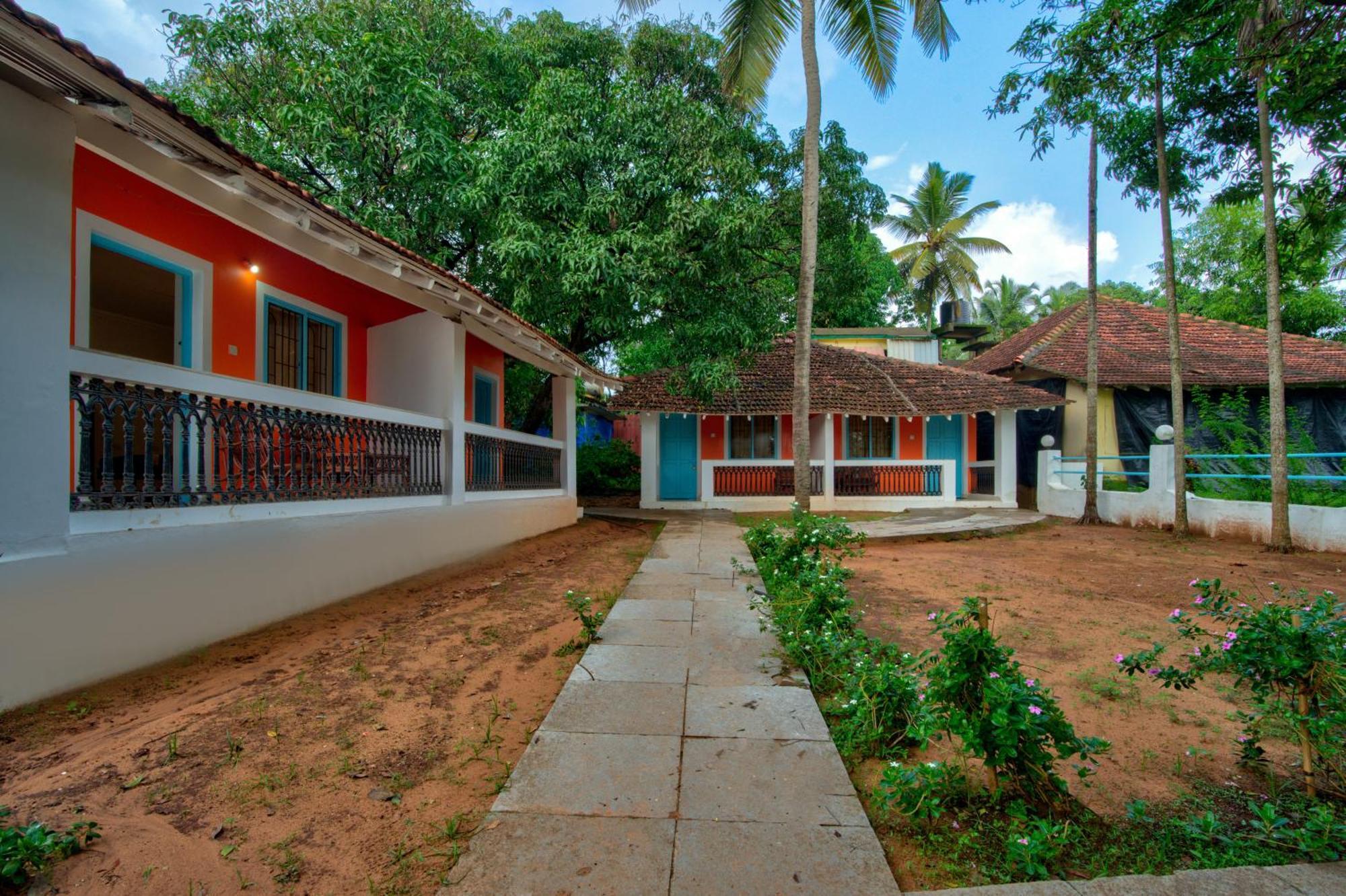Papilio Beach Front Cottages-Tbv Baga Exterior foto