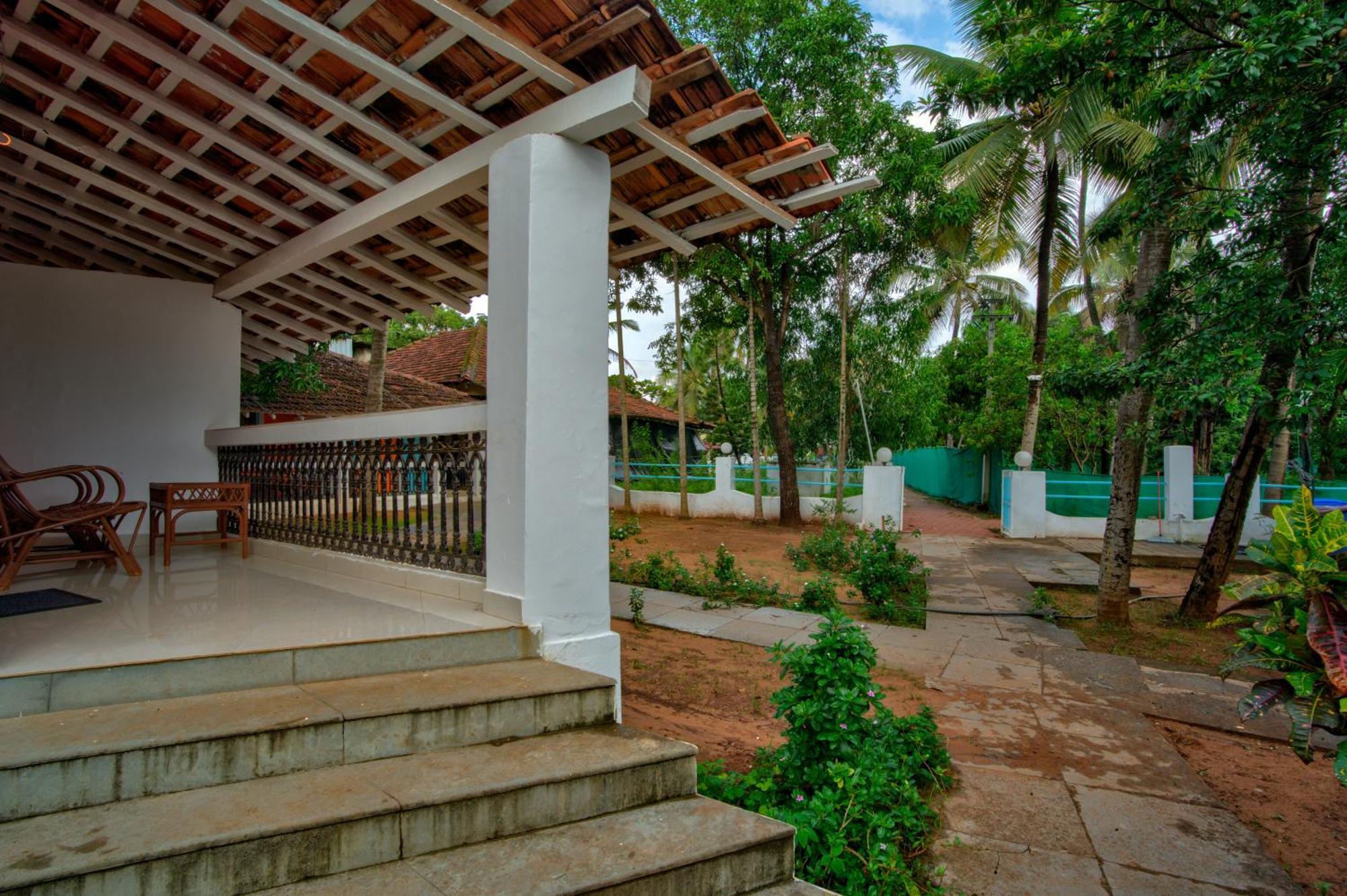 Papilio Beach Front Cottages-Tbv Baga Exterior foto