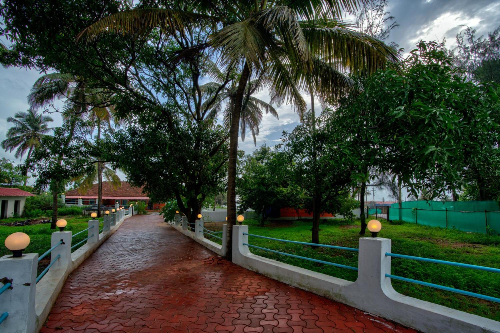 Papilio Beach Front Cottages-Tbv Baga Exterior foto